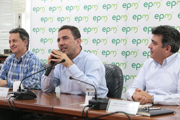 Rueda prensa evolución contingencia proyecto hidroeléctrico Ituango
Rueda de prensa evolución contingencia proyecto hidroeléctrico Ituango
Fecha: 20 Junio 2018.
Para descargar esta fotografía en alta resolución, haga clic sobre la imagen hasta que la misma se despliegue en la pantalla completa; luego dé clic derecho y elija la opción "guardar imagen como". 
En caso de publicación por cualquier medio, solicitamos acompañarla del crédito: "Foto EPM"
Palabras clave: Rueda prensa evolución contingencia proyecto hidroeléctrico Ituango