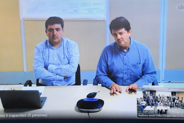 Rueda prensa Modificaciones actas
Rueda prensa Modificaciones actas
Fecha: 7 Junio 2018.
Para descargar esta fotografía en alta resolución, haga clic sobre la imagen hasta que la misma se despliegue en la pantalla completa; luego dé clic derecho y elija la opción "guardar imagen como". 
En caso de publicación por cualquier medio, solicitamos acompañarla del crédito: "Foto EPM"
Palabras clave: Rueda prensa Modificaciones actas