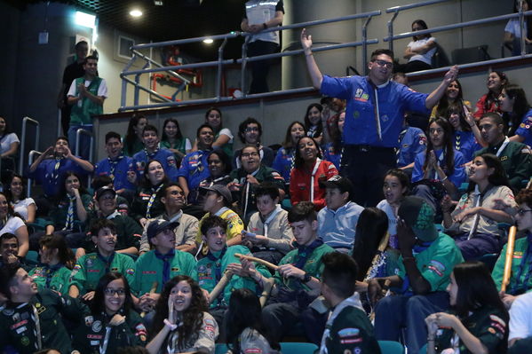 Lanzamiento Concurso Especialidad Scout Cuidamundos EPM
Lanzamiento del Concurso Especialidad Scout Cuidamundos EPM
Fecha: Junio 7 de 2019. 
Para descargar esta fotografía en alta resolución, haga clic sobre la imagen hasta que la misma se despliegue en la pantalla completa; luego dé clic derecho y elija la opción "guardar imagen como". 
En caso de publicación por cualquier medio, solicitamos acompañarla del crédito: "Foto EPM"
Palabras clave: Lanzamiento Concurso Especialidad Scout Cuidamundos EPM