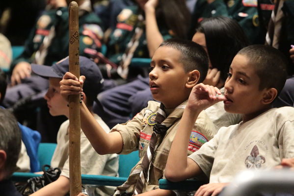 Lanzamiento Concurso Especialidad Scout Cuidamundos EPM
Lanzamiento del Concurso Especialidad Scout Cuidamundos EPM
Fecha: Junio 7 de 2019. 
Para descargar esta fotografía en alta resolución, haga clic sobre la imagen hasta que la misma se despliegue en la pantalla completa; luego dé clic derecho y elija la opción "guardar imagen como". 
En caso de publicación por cualquier medio, solicitamos acompañarla del crédito: "Foto EPM"
Palabras clave: Lanzamiento Concurso Especialidad Scout Cuidamundos EPM