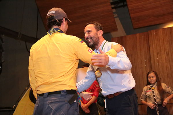 Lanzamiento concurso Especialidad Scout Cuidamundos EPM
Lanzamiento del Concurso Especialidad Scout Cuidamundos EPM
Fecha: Junio 7 de 2019. 
Para descargar esta fotografía en alta resolución, haga clic sobre la imagen hasta que la misma se despliegue en la pantalla completa; luego dé clic derecho y elija la opción "guardar imagen como". 
En caso de publicación por cualquier medio, solicitamos acompañarla del crédito: "Foto EPM"
Palabras clave: Lanzamiento concurso Especialidad Scout Cuidamundos EPM