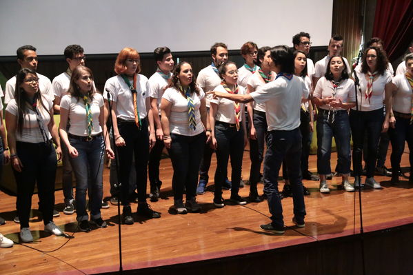 Lanzamiento concurso Especialidad Scout Cuidamundos EPM
Lanzamiento del Concurso Especialidad Scout Cuidamundos EPM
Fecha: Junio 7 de 2019. 
Para descargar esta fotografía en alta resolución, haga clic sobre la imagen hasta que la misma se despliegue en la pantalla completa; luego dé clic derecho y elija la opción "guardar imagen como". 
En caso de publicación por cualquier medio, solicitamos acompañarla del crédito: "Foto EPM"
Palabras clave: Lanzamiento concurso Especialidad Scout Cuidamundos EPM