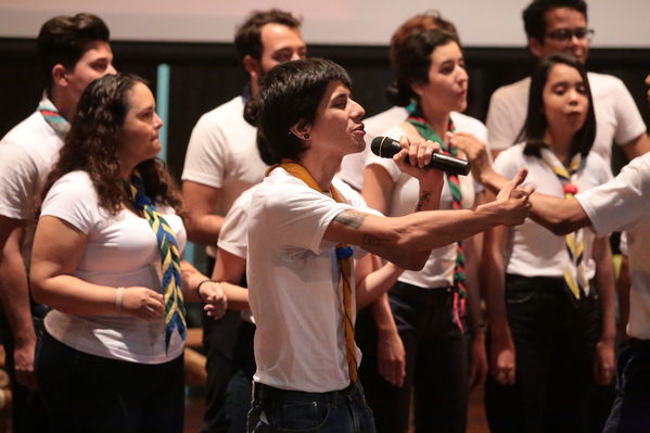 Lanzamiento concurso Especialidad Scout Cuidamundos EPM
Lanzamiento del Concurso Especialidad Scout Cuidamundos EPM
Fecha: Junio 7 de 2019. 
Para descargar esta fotografía en alta resolución, haga clic sobre la imagen hasta que la misma se despliegue en la pantalla completa; luego dé clic derecho y elija la opción "guardar imagen como". 
En caso de publicación por cualquier medio, solicitamos acompañarla del crédito: "Foto EPM"
Palabras clave: Lanzamiento concurso Especialidad Scout Cuidamundos EPM