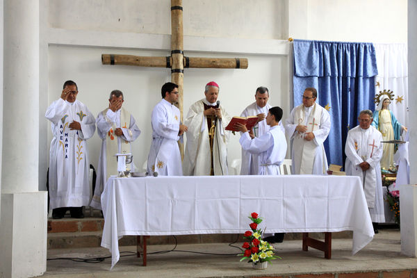 El Peñol 300 años
El Peñol 300 años
Fecha: Junio 21 de 2014
Para descargar esta fotografía en alta resolución, haga clic sobre la imagen hasta que la misma se despliegue en la pantalla completa; luego dé clic derecho y elija la opción "guardar imagen como". 
En caso de publicación por cualquier medio, solicitamos acompañarla del crédito: "Foto EPM"

Palabras clave: Peñol 300 años