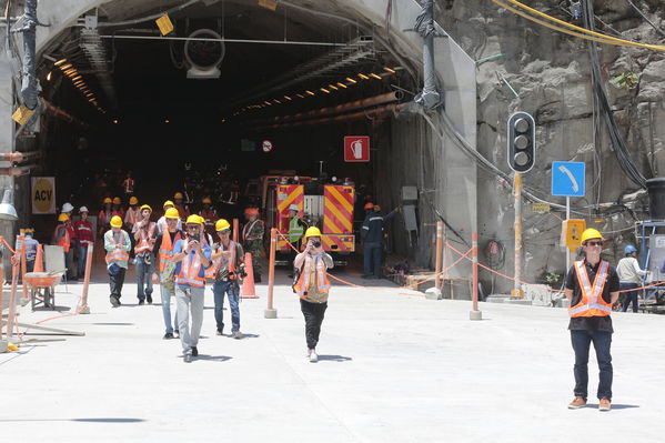 Rueda Prensa Terminación presa proyecto hidroeléctrico Ituango
Rueda de Prensa. Terminación de la presa del proyecto hidroeléctrico Ituango
Fecha: Julio 19 de 2019. 
Para descargar esta fotografía en alta resolución, haga clic sobre la imagen hasta que la misma se despliegue en la pantalla completa; luego dé clic derecho y elija la opción "guardar imagen como". 
En caso de publicación por cualquier medio, solicitamos acompañarla del crédito: "Foto EPM"
Palabras clave: Rueda Prensa Terminación presa proyecto hidroeléctrico Ituango