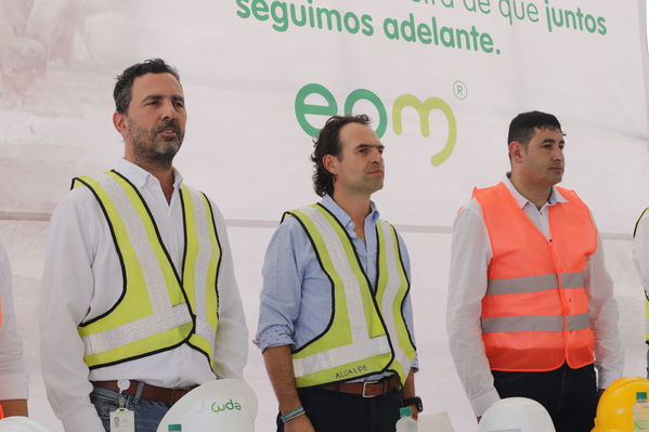 Rueda Prensa Terminación presa proyecto hidroeléctrico Ituango
Rueda de Prensa. Terminación de la presa del proyecto hidroeléctrico Ituango
Fecha: Julio 19 de 2019. 
Para descargar esta fotografía en alta resolución, haga clic sobre la imagen hasta que la misma se despliegue en la pantalla completa; luego dé clic derecho y elija la opción "guardar imagen como". 
En caso de publicación por cualquier medio, solicitamos acompañarla del crédito: "Foto EPM"
Palabras clave: Rueda Prensa Terminación presa proyecto hidroeléctrico Ituango