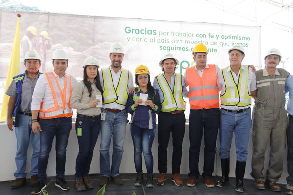 Rueda Prensa Terminación presa proyecto hidroeléctrico Ituango
Rueda de Prensa. Terminación de la presa del proyecto hidroeléctrico Ituango
Fecha: Julio 19 de 2019. 
Para descargar esta fotografía en alta resolución, haga clic sobre la imagen hasta que la misma se despliegue en la pantalla completa; luego dé clic derecho y elija la opción "guardar imagen como". 
En caso de publicación por cualquier medio, solicitamos acompañarla del crédito: "Foto EPM"
Palabras clave: Rueda Prensa Terminación presa proyecto hidroeléctrico Ituango