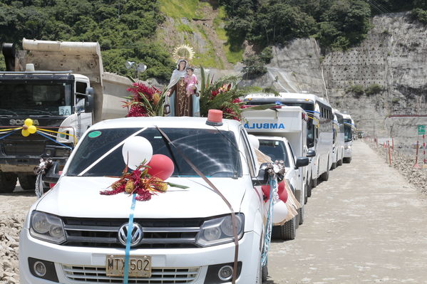 Terminación presa proyecto hidroeléctrico Ituango
Terminación presa proyecto hidroeléctrico Ituango
Fecha: Julio 15 de 2019. 
Para descargar esta fotografía en alta resolución, haga clic sobre la imagen hasta que la misma se despliegue en la pantalla completa; luego dé clic derecho y elija la opción "guardar imagen como". 
En caso de publicación por cualquier medio, solicitamos acompañarla del crédito: "Foto EPM"
Palabras clave: Terminación presa proyecto hidroeléctrico Ituango