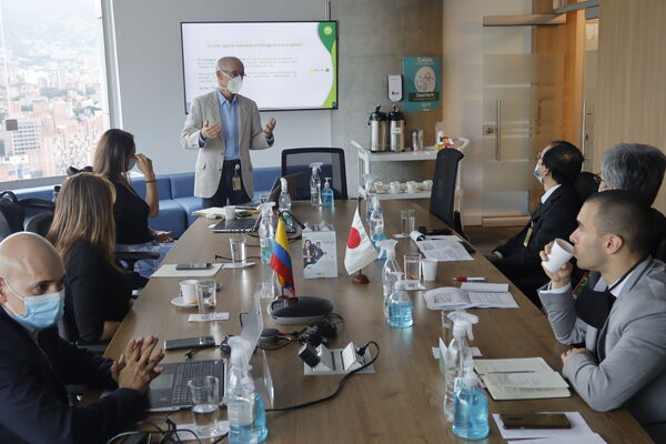 Visita Embajador Japón EPM
Visita Embajador Japón EPM
Fecha: Julio 15 2021
Para descargar esta fotografía en alta resolución, haga clic sobre la imagen hasta que la misma se despliegue en la pantalla completa; luego dé clic derecho y elija la opción "guardar imagen como". 
En caso de publicación por cualquier medio, solicitamos acompañarla del crédito: "Foto EPM"
Palabras clave: Visita Embajador Japón EPM