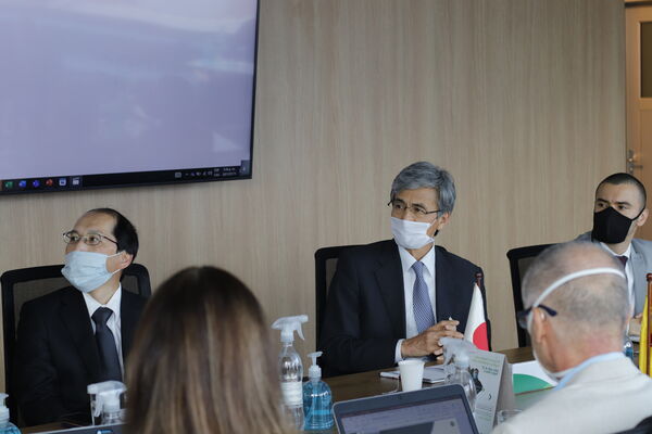Visita Embajador Japón EPM
Visita Embajador Japón EPM
Fecha: Julio 15 2021
Para descargar esta fotografía en alta resolución, haga clic sobre la imagen hasta que la misma se despliegue en la pantalla completa; luego dé clic derecho y elija la opción "guardar imagen como". 
En caso de publicación por cualquier medio, solicitamos acompañarla del crédito: "Foto EPM"
Palabras clave: Visita Embajador Japón EPM