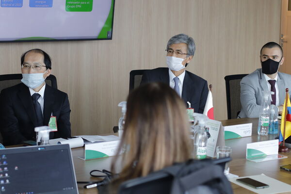 Visita Embajador Japón EPM
Visita Embajador Japón EPM
Fecha: Julio 15 2021
Para descargar esta fotografía en alta resolución, haga clic sobre la imagen hasta que la misma se despliegue en la pantalla completa; luego dé clic derecho y elija la opción "guardar imagen como". 
En caso de publicación por cualquier medio, solicitamos acompañarla del crédito: "Foto EPM"
Palabras clave: Visita Embajador Japón EPM