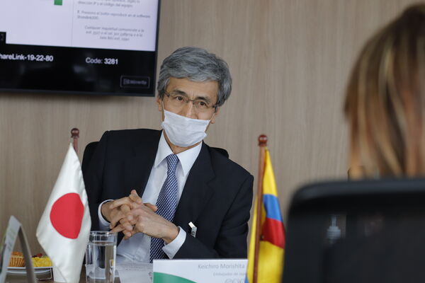 Visita Embajador Japón EPM
Visita Embajador Japón EPM
Fecha: Julio 15 2021
Para descargar esta fotografía en alta resolución, haga clic sobre la imagen hasta que la misma se despliegue en la pantalla completa; luego dé clic derecho y elija la opción "guardar imagen como". 
En caso de publicación por cualquier medio, solicitamos acompañarla del crédito: "Foto EPM"
Palabras clave: Visita Embajador Japón EPM