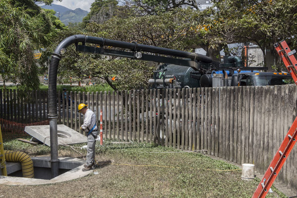 Modernización de la planta San Fernando
Modernización planta San Fernando
Fecha: Julio 18 de 2017
Para descargar esta fotografía en alta resolución, haga clic sobre la imagen hasta que la misma se despliegue en la pantalla completa; luego dé clic derecho y elija la opción "guardar imagen como". 
En caso de publicación por cualquier medio, solicitamos acompañarla del crédito: "Foto EPM"
Palabras clave: Modernización de la planta San Fernando