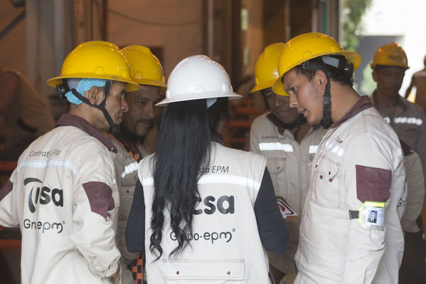 Modernización planta San Fernando
Modernización planta San Fernando
Fecha: Julio 18 de 2017
Para descargar esta fotografía en alta resolución, haga clic sobre la imagen hasta que la misma se despliegue en la pantalla completa; luego dé clic derecho y elija la opción "guardar imagen como". 
En caso de publicación por cualquier medio, solicitamos acompañarla del crédito: "Foto EPM"
Palabras clave: Modernización planta San Fernando