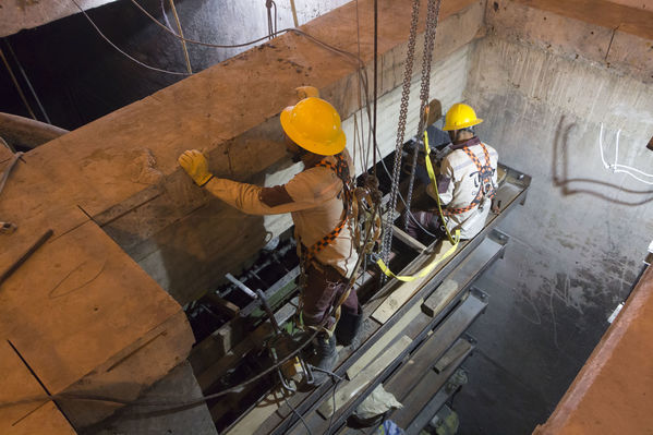 Modernización planta San Fernando
Modernización planta San Fernando
Fecha: Julio 18 de 2017
Para descargar esta fotografía en alta resolución, haga clic sobre la imagen hasta que la misma se despliegue en la pantalla completa; luego dé clic derecho y elija la opción "guardar imagen como". 
En caso de publicación por cualquier medio, solicitamos acompañarla del crédito: "Foto EPM"
Palabras clave: Modernización planta San Fernando