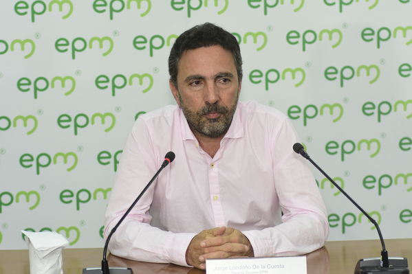 Rueda prensa Avances Hidroituango
Rueda prensa Avances Hidroituango.
Fecha: Julio 31 2018.
Para descargar esta fotografía en alta resolución, haga clic sobre la imagen hasta que la misma se despliegue en la pantalla completa; luego dé clic derecho y elija la opción "guardar imagen como". 
En caso de publicación por cualquier medio, solicitamos acompañarla del crédito: "Foto EPM"
Palabras clave: Rueda prensa Avances Hidroituango