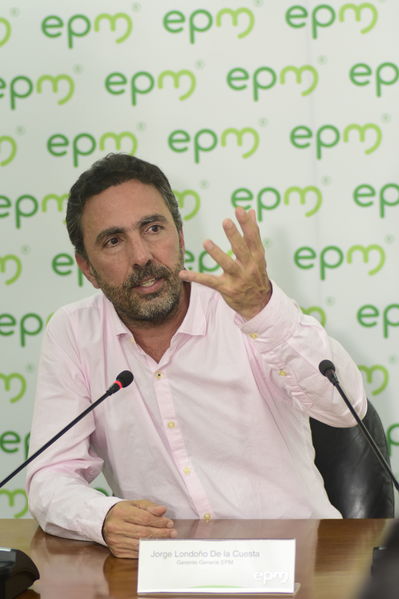 Rueda prensa Avances Hidroituango
Rueda prensa Avances Hidroituango.
Fecha: Julio 31 2018.
Para descargar esta fotografía en alta resolución, haga clic sobre la imagen hasta que la misma se despliegue en la pantalla completa; luego dé clic derecho y elija la opción "guardar imagen como". 
En caso de publicación por cualquier medio, solicitamos acompañarla del crédito: "Foto EPM"
Palabras clave: Rueda prensa Avances Hidroituango