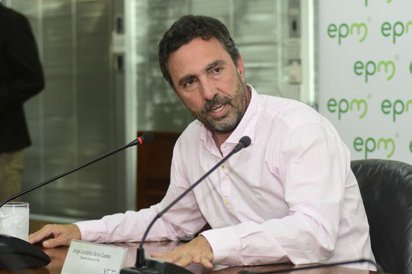 Rueda prensa Avances Hidroituango
Rueda prensa Avances Hidroituango.
Fecha: Julio 31 2018.
Para descargar esta fotografía en alta resolución, haga clic sobre la imagen hasta que la misma se despliegue en la pantalla completa; luego dé clic derecho y elija la opción "guardar imagen como". 
En caso de publicación por cualquier medio, solicitamos acompañarla del crédito: "Foto EPM"
Palabras clave: Rueda prensa Avances Hidroituango