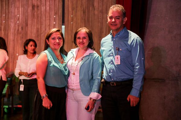 Celebración años de servicio
Celebración años de servicio    
Fecha: Julio 8 de 2015. Lugar: Medellín, EPM - Auditorio Himerio Pérez
Para descargar esta fotografía en alta resolución, haga clic sobre la imagen hasta que la misma se despliegue en la pantalla completa; luego dé clic derecho y elija la opción "guardar imagen como". 
En caso de publicación por cualquier medio, solicitamos acompañarla del crédito: "Foto EPM"

Palabras clave: Celebración años servicio