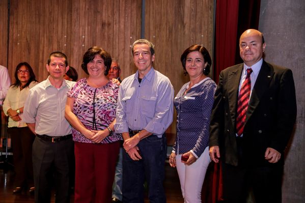 Celebración años de servicio
Celebración años de servicio    
Fecha: Julio 8 de 2015. Lugar: Medellín, EPM - Auditorio Himerio Pérez
Para descargar esta fotografía en alta resolución, haga clic sobre la imagen hasta que la misma se despliegue en la pantalla completa; luego dé clic derecho y elija la opción "guardar imagen como". 
En caso de publicación por cualquier medio, solicitamos acompañarla del crédito: "Foto EPM"

Palabras clave: Celebración años servicio