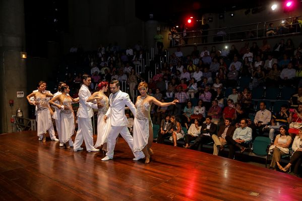Celebración años de servicio
Celebración años de servicio    
Fecha: Julio 8 de 2015. Lugar: Medellín, EPM - Auditorio Himerio Pérez
Para descargar esta fotografía en alta resolución, haga clic sobre la imagen hasta que la misma se despliegue en la pantalla completa; luego dé clic derecho y elija la opción "guardar imagen como". 
En caso de publicación por cualquier medio, solicitamos acompañarla del crédito: "Foto EPM"

Palabras clave: Celebración años servicio