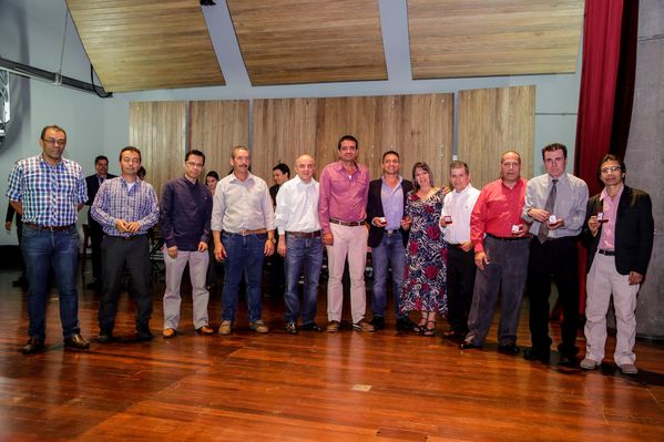Celebración años de servicio
Celebración años de servicio    
Fecha: Julio 8 de 2015. Lugar: Medellín, EPM - Auditorio Himerio Pérez
Para descargar esta fotografía en alta resolución, haga clic sobre la imagen hasta que la misma se despliegue en la pantalla completa; luego dé clic derecho y elija la opción "guardar imagen como". 
En caso de publicación por cualquier medio, solicitamos acompañarla del crédito: "Foto EPM"

Palabras clave: Celebración años servicio