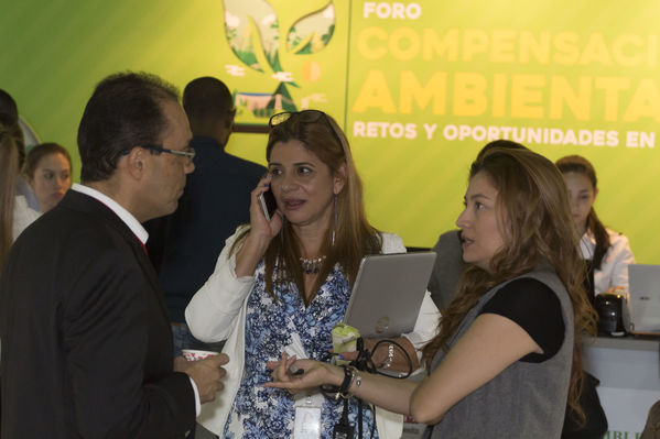 Semana Ambiental 2017
Semana Ambiental 2017
Fecha: Junio 22 de 2017
Para descargar esta fotografía en alta resolución, haga clic sobre la imagen hasta que la misma se despliegue en la pantalla completa; luego dé clic derecho y elija la opción "guardar imagen como". 
En caso de publicación por cualquier medio, solicitamos acompañarla del crédito: "Foto EPM"
Palabras clave: Semana Ambiental 2017