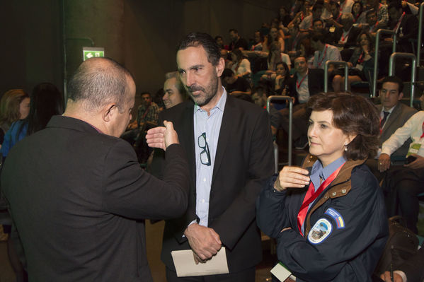 Semana Ambiental 2017
Semana Ambiental 2017
Fecha: Junio 22 de 2017
Para descargar esta fotografía en alta resolución, haga clic sobre la imagen hasta que la misma se despliegue en la pantalla completa; luego dé clic derecho y elija la opción "guardar imagen como". 
En caso de publicación por cualquier medio, solicitamos acompañarla del crédito: "Foto EPM"
Palabras clave: Semana Ambiental 2017