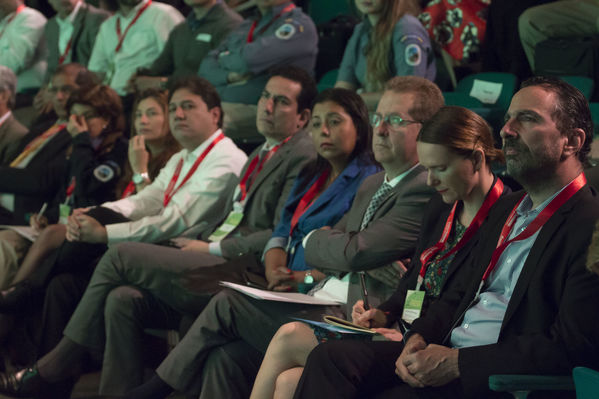 Semana Ambiental 2017
Semana Ambiental 2017
Fecha: Junio 22 de 2017
Para descargar esta fotografía en alta resolución, haga clic sobre la imagen hasta que la misma se despliegue en la pantalla completa; luego dé clic derecho y elija la opción "guardar imagen como". 
En caso de publicación por cualquier medio, solicitamos acompañarla del crédito: "Foto EPM"
Palabras clave: Semana Ambiental 2017