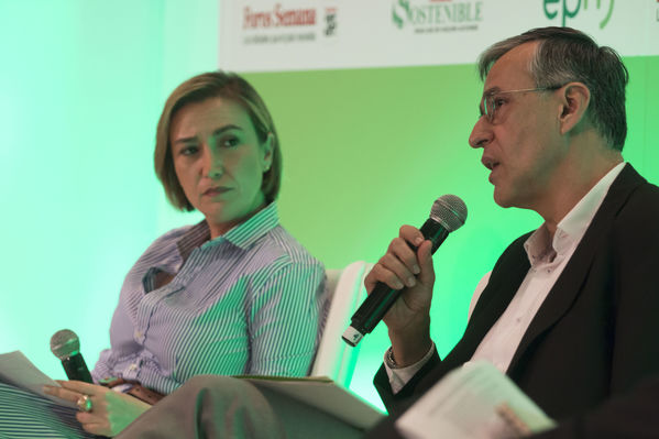 Semana Ambiental 2017
Semana Ambiental 2017
Fecha: Junio 22 de 2017
Para descargar esta fotografía en alta resolución, haga clic sobre la imagen hasta que la misma se despliegue en la pantalla completa; luego dé clic derecho y elija la opción "guardar imagen como". 
En caso de publicación por cualquier medio, solicitamos acompañarla del crédito: "Foto EPM"
Palabras clave: Semana Ambiental 2017