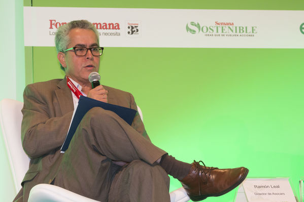 Semana Ambiental 2017
Semana Ambiental 2017
Fecha: Junio 22 de 2017
Para descargar esta fotografía en alta resolución, haga clic sobre la imagen hasta que la misma se despliegue en la pantalla completa; luego dé clic derecho y elija la opción "guardar imagen como". 
En caso de publicación por cualquier medio, solicitamos acompañarla del crédito: "Foto EPM"
Palabras clave: Semana Ambiental 2017