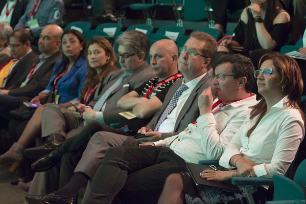 Semana Ambiental 2017
Semana Ambiental 2017
Fecha: Junio 22 de 2017
Para descargar esta fotografía en alta resolución, haga clic sobre la imagen hasta que la misma se despliegue en la pantalla completa; luego dé clic derecho y elija la opción "guardar imagen como". 
En caso de publicación por cualquier medio, solicitamos acompañarla del crédito: "Foto EPM"
Palabras clave: Semana Ambiental 2017