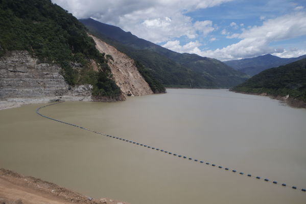 Recorrido obras proyecto hidroeléctrico Ituango Presidente Electo Colombia Iván Duque
Recorrido obras proyecto hidroeléctrico Ituango del Presidente Electo de Colombia, Iván Duque.
Fecha: Junio 25 de 2017. 
Para descargar esta fotografía en alta resolución, haga clic sobre la imagen hasta que la misma se despliegue en la pantalla completa; luego dé clic derecho y elija la opción "guardar imagen como". 
En caso de publicación por cualquier medio, solicitamos acompañarla del crédito: "Foto EPM"
Palabras clave: Recorrido obras proyecto hidroeléctrico Ituango Presidente Electo Colombia Iván Duque