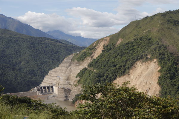 Recorrido obras proyecto hidroeléctrico Ituango Presidente Electo Colombia Iván Duque
Recorrido obras proyecto hidroeléctrico Ituango del Presidente Electo de Colombia, Iván Duque.
Fecha: Junio 25 de 2017. 
Para descargar esta fotografía en alta resolución, haga clic sobre la imagen hasta que la misma se despliegue en la pantalla completa; luego dé clic derecho y elija la opción "guardar imagen como". 
En caso de publicación por cualquier medio, solicitamos acompañarla del crédito: "Foto EPM"
Palabras clave: Recorrido obras proyecto hidroeléctrico Ituango Presidente Electo Colombia Iván Duque
