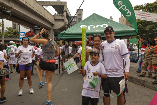 Carrera Corre por Amor
Carrera Corre por Amor
Fecha: Marzo 15 de 2015
Para descargar esta fotografía en alta resolución, haga clic sobre la imagen hasta que la misma se despliegue en la pantalla completa; luego dé clic derecho y elija la opción "guardar imagen como". 
En caso de publicación por cualquier medio, solicitamos acompañarla del crédito: "Foto EPM"
Palabras clave: Carrera Corre Amor