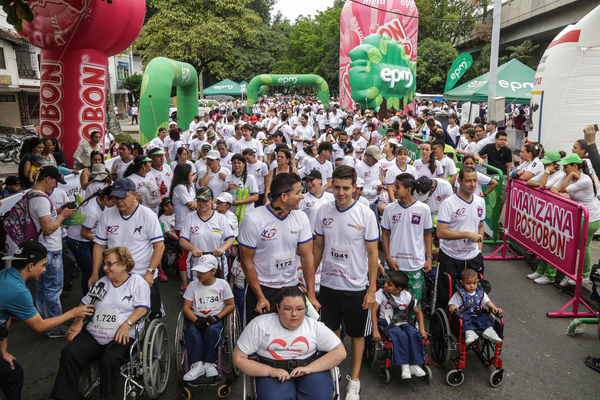 Carrera Corre por Amor
Carrera Corre por Amor
Fecha: Marzo 15 de 2015
Para descargar esta fotografía en alta resolución, haga clic sobre la imagen hasta que la misma se despliegue en la pantalla completa; luego dé clic derecho y elija la opción "guardar imagen como". 
En caso de publicación por cualquier medio, solicitamos acompañarla del crédito: "Foto EPM"
Palabras clave: Carrera Corre Amor