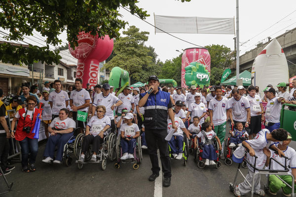 Carrera Corre por Amor
Carrera Corre por Amor
Fecha: Marzo 15 de 2015
Para descargar esta fotografía en alta resolución, haga clic sobre la imagen hasta que la misma se despliegue en la pantalla completa; luego dé clic derecho y elija la opción "guardar imagen como". 
En caso de publicación por cualquier medio, solicitamos acompañarla del crédito: "Foto EPM"
Palabras clave: Carrera Corre Amor