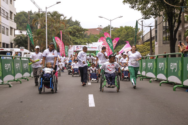 Carrera Corre por Amor
Carrera Corre por Amor
Fecha: Marzo 15 de 2015
Para descargar esta fotografía en alta resolución, haga clic sobre la imagen hasta que la misma se despliegue en la pantalla completa; luego dé clic derecho y elija la opción "guardar imagen como". 
En caso de publicación por cualquier medio, solicitamos acompañarla del crédito: "Foto EPM"
Palabras clave: Carrera Corre Amor