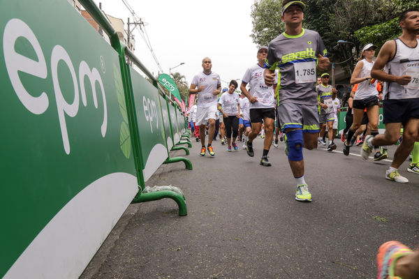 Carrera Corre por Amor
Carrera Corre por Amor
Fecha: Marzo 15 de 2015
Para descargar esta fotografía en alta resolución, haga clic sobre la imagen hasta que la misma se despliegue en la pantalla completa; luego dé clic derecho y elija la opción "guardar imagen como". 
En caso de publicación por cualquier medio, solicitamos acompañarla del crédito: "Foto EPM"
Palabras clave: Carrera Corre Amor