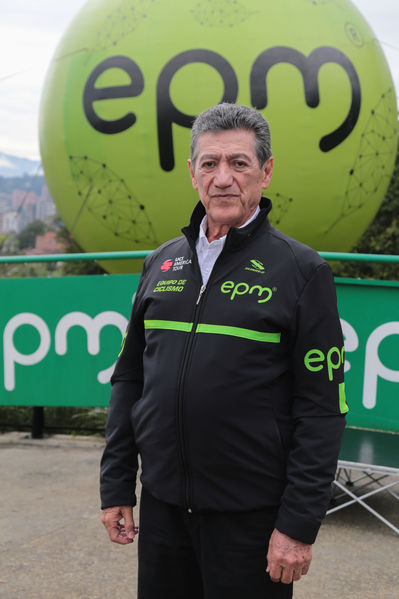 Equipo  Ciclismo EPM 2017
Equipo de Ciclismo EPM 2017
Fecha: Marzo 15 de 2017
Lugar: UVA Ilusión Verde- El Tesoro/ Poblado
Para descargar esta fotografía en alta resolución, haga clic sobre la imagen hasta que la misma se despliegue en la pantalla completa; luego dé clic derecho y elija la opción "guardar imagen como". 
En caso de publicación por cualquier medio, solicitamos acompañarla del crédito: "Foto EPM"
Palabras clave: Equipo  Ciclismo EPM 2017 Raul Mesa