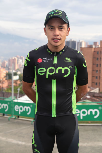 Equipo  Ciclismo EPM 2017
Equipo de Ciclismo EPM 2017
Fecha: Marzo 15 de 2017
Lugar: UVA Ilusión Verde- El Tesoro/ Poblado
Para descargar esta fotografía en alta resolución, haga clic sobre la imagen hasta que la misma se despliegue en la pantalla completa; luego dé clic derecho y elija la opción "guardar imagen como". 
En caso de publicación por cualquier medio, solicitamos acompañarla del crédito: "Foto EPM"
Palabras clave: Equipo  Ciclismo EPM 2017 Diego Ochoa