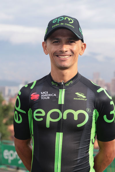 Equipo  Ciclismo EPM 2017
Equipo de Ciclismo EPM 2017
Fecha: Marzo 15 de 2017
Lugar: UVA Ilusión Verde- El Tesoro/ Poblado
Para descargar esta fotografía en alta resolución, haga clic sobre la imagen hasta que la misma se despliegue en la pantalla completa; luego dé clic derecho y elija la opción "guardar imagen como". 
En caso de publicación por cualquier medio, solicitamos acompañarla del crédito: "Foto EPM"
Palabras clave: Equipo  Ciclismo EPM 2017 Jairo Cano Salas