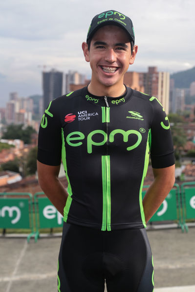 Equipo  Ciclismo EPM 2017
Equipo de Ciclismo EPM 2017
Fecha: Marzo 15 de 2017
Lugar: UVA Ilusión Verde- El Tesoro/ Poblado
Para descargar esta fotografía en alta resolución, haga clic sobre la imagen hasta que la misma se despliegue en la pantalla completa; luego dé clic derecho y elija la opción "guardar imagen como". 
En caso de publicación por cualquier medio, solicitamos acompañarla del crédito: "Foto EPM"
Palabras clave: Equipo  Ciclismo EPM 2017 Brayan Chavez