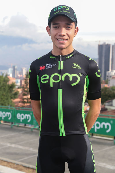 Equipo  Ciclismo EPM 2017
Equipo de Ciclismo EPM 2017
Fecha: Marzo 15 de 2017
Lugar: UVA Ilusión Verde- El Tesoro/ Poblado
Para descargar esta fotografía en alta resolución, haga clic sobre la imagen hasta que la misma se despliegue en la pantalla completa; luego dé clic derecho y elija la opción "guardar imagen como". 
En caso de publicación por cualquier medio, solicitamos acompañarla del crédito: "Foto EPM"
Palabras clave: Equipo  Ciclismo EPM 2017 Brayan Sanchez
