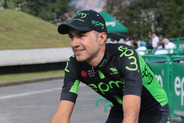 Equipo  Ciclismo EPM 2017
Equipo de Ciclismo EPM 2017
Fecha: Marzo 15 de 2017
Lugar: UVA Ilusión Verde- El Tesoro/ Poblado
Para descargar esta fotografía en alta resolución, haga clic sobre la imagen hasta que la misma se despliegue en la pantalla completa; luego dé clic derecho y elija la opción "guardar imagen como". 
En caso de publicación por cualquier medio, solicitamos acompañarla del crédito: "Foto EPM"
Palabras clave: Equipo  Ciclismo EPM 2017