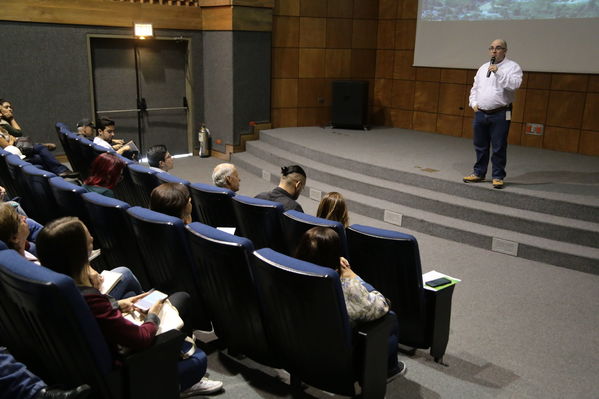 visita recorrido por la planta de tratamiento de aguas residuales San Fernando
visita recorrido por la planta de tratamiento de aguas residuales San Fernando
Marzo 15 2019
Para descargar esta fotografía en alta resolución, haga clic sobre la imagen hasta que la misma se despliegue en la pantalla completa; luego dé clic derecho y elija la opción "guardar imagen como". 
En caso de publicación por cualquier medio, solicitamos acompañarla del crédito: "Foto EPM"
Palabras clave: visita recorrido por la planta de tratamiento de aguas residuales San Fernando