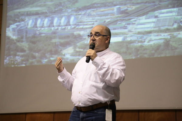 visita recorrido por la planta de tratamiento de aguas residuales San Fernando
visita recorrido por la planta de tratamiento de aguas residuales San Fernando
Marzo 15 2019
Para descargar esta fotografía en alta resolución, haga clic sobre la imagen hasta que la misma se despliegue en la pantalla completa; luego dé clic derecho y elija la opción "guardar imagen como". 
En caso de publicación por cualquier medio, solicitamos acompañarla del crédito: "Foto EPM"
Palabras clave: visita recorrido por la planta de tratamiento de aguas residuales San Fernando