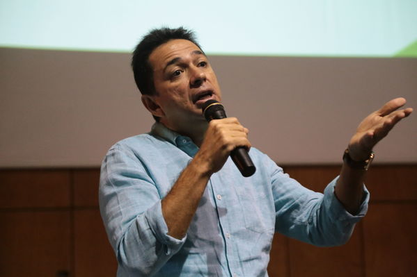 visita recorrido por la planta de tratamiento de aguas residuales San Fernando
visita recorrido por la planta de tratamiento de aguas residuales San Fernando
Marzo 15 2019
Para descargar esta fotografía en alta resolución, haga clic sobre la imagen hasta que la misma se despliegue en la pantalla completa; luego dé clic derecho y elija la opción "guardar imagen como". 
En caso de publicación por cualquier medio, solicitamos acompañarla del crédito: "Foto EPM"
Palabras clave: visita recorrido por la planta de tratamiento de aguas residuales San Fernando