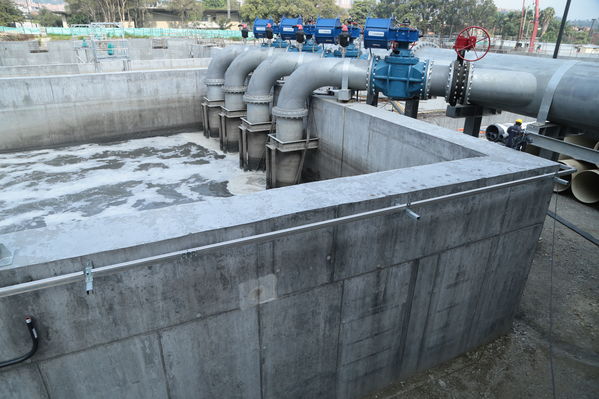 visita recorrido por la planta de tratamiento de aguas residuales San Fernando
visita recorrido por la planta de tratamiento de aguas residuales San Fernando
Marzo 15 2019
Para descargar esta fotografía en alta resolución, haga clic sobre la imagen hasta que la misma se despliegue en la pantalla completa; luego dé clic derecho y elija la opción "guardar imagen como". 
En caso de publicación por cualquier medio, solicitamos acompañarla del crédito: "Foto EPM"
Palabras clave: visita recorrido por la planta de tratamiento de aguas residuales San Fernando