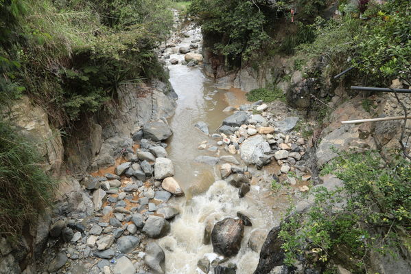 visita recorrido por la planta de tratamiento de aguas residuales San Fernando
visita recorrido por la planta de tratamiento de aguas residuales San Fernando
Marzo 15 2019
Para descargar esta fotografía en alta resolución, haga clic sobre la imagen hasta que la misma se despliegue en la pantalla completa; luego dé clic derecho y elija la opción "guardar imagen como". 
En caso de publicación por cualquier medio, solicitamos acompañarla del crédito: "Foto EPM"
Palabras clave: visita recorrido por la planta de tratamiento de aguas residuales San Fernando